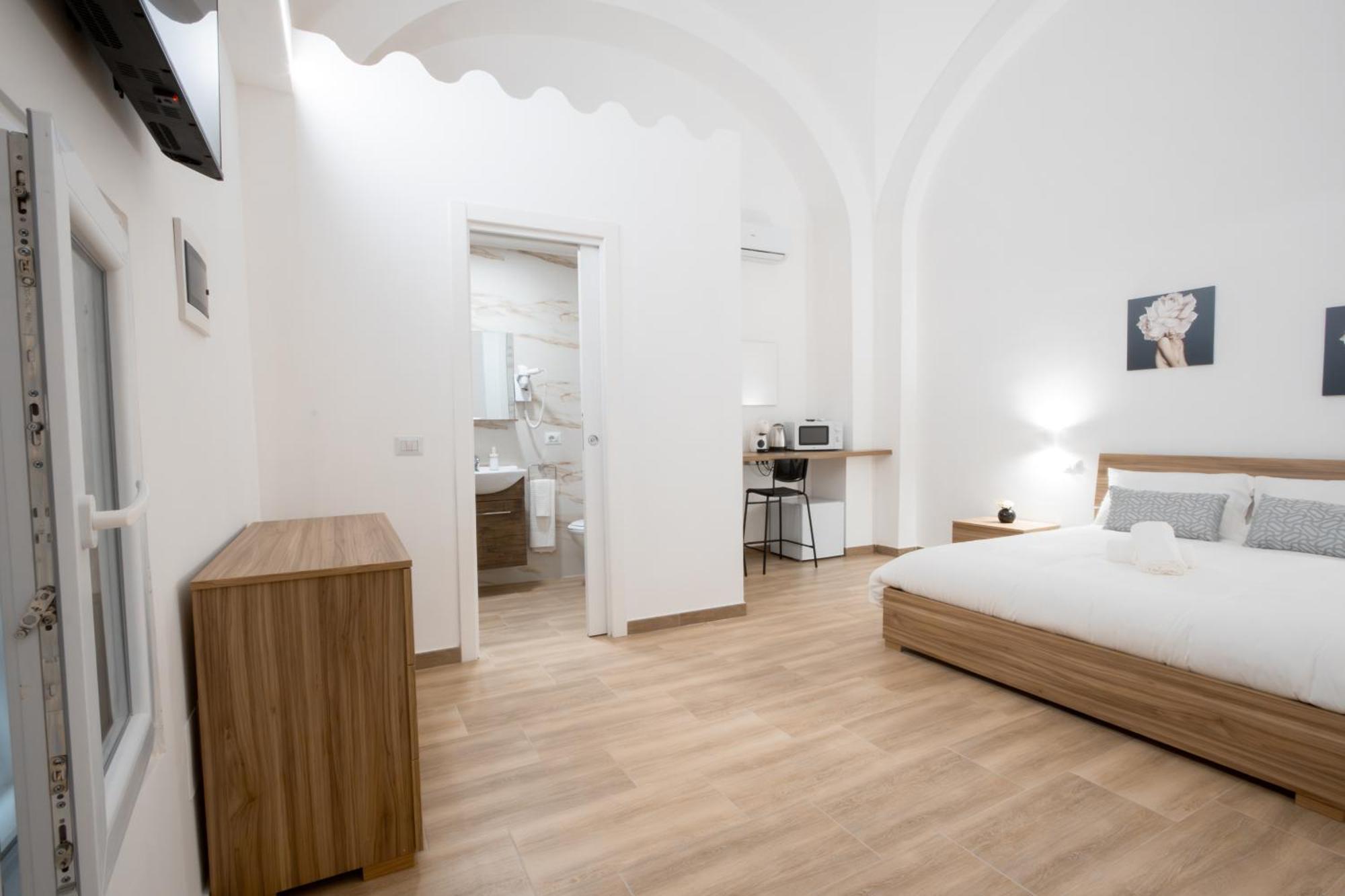 Hotel La Pigna Bari Exterior foto